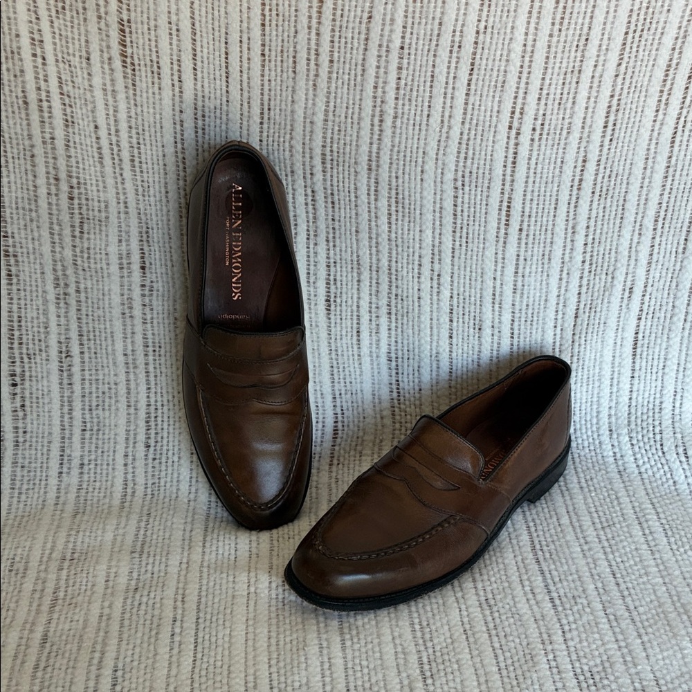 Allen Edmonds Randolph Loafers in Brown Leather. Men’s